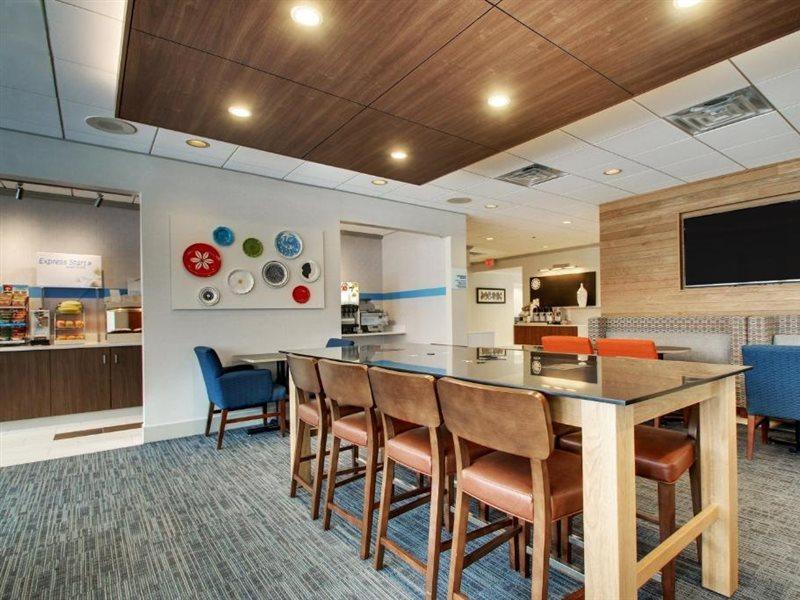 Holiday Inn Poughkeepsie By Ihg Buitenkant foto